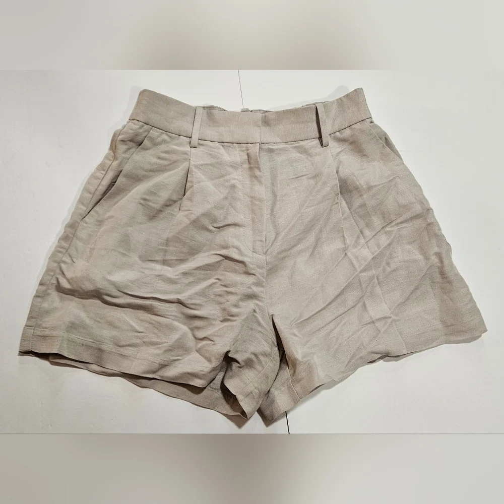 NWT H&M Linen-Blend Shorts Size 6 - Picture 4 of 10